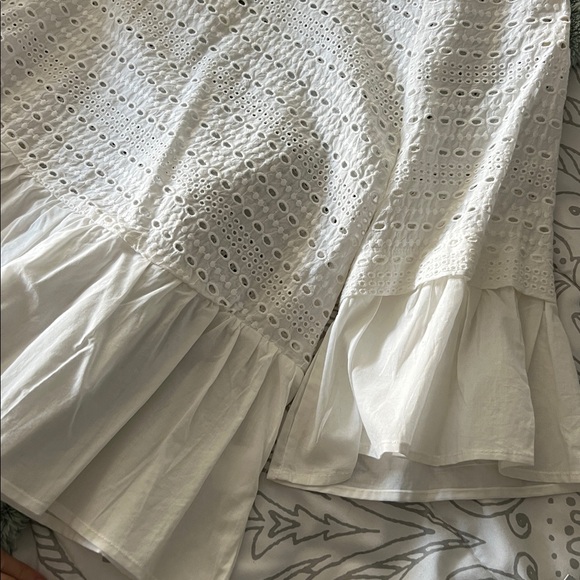 Ruffle Eyelet Embroidered Top NWT! - Picture 7 of 7